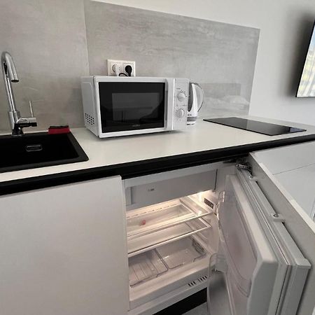 Air Conditioned 1 Room Apartment Vienna Gate, 2 Bratislava Esterno foto